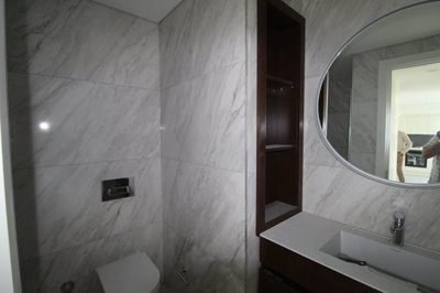 Interior 9