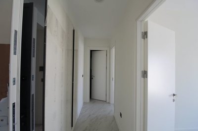 Interior 11