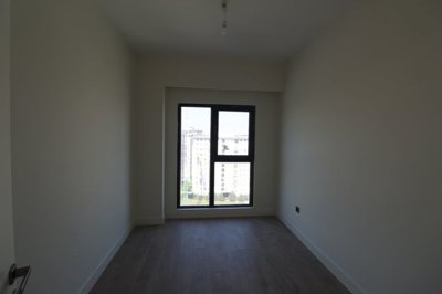 Interior 5