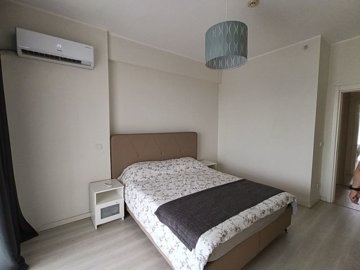 Interior 8