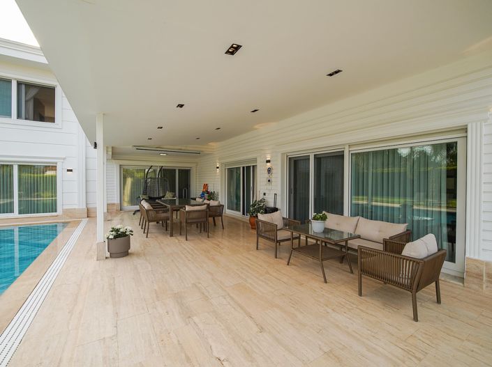 Image No.6-5 Bed House/Villa for sale