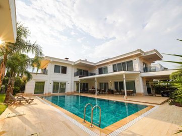 Exterior 7