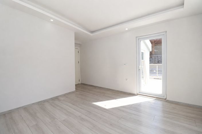 Image No.14-4 Bed Apartment for sale