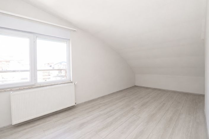 Image No.18-4 Bed Apartment for sale