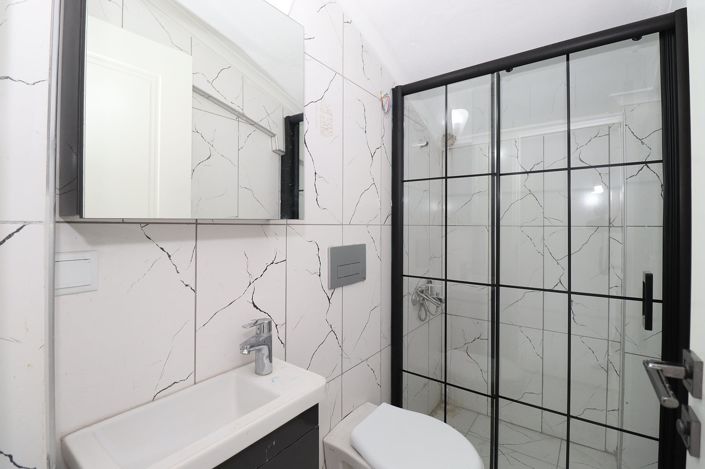 Image No.20-4 Bed Apartment for sale