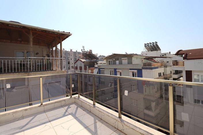 Image No.25-4 Bed Apartment for sale