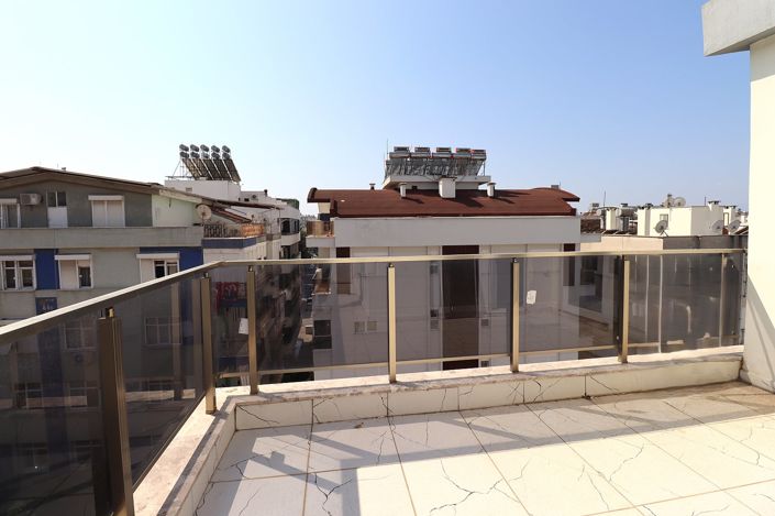 Image No.26-4 Bed Apartment for sale