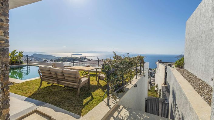 Image No.2-4 Bed House/Villa for sale