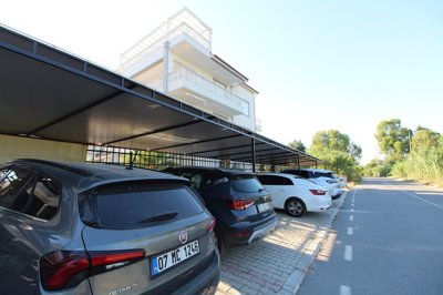 Exterior 9