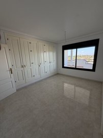 Interior 3