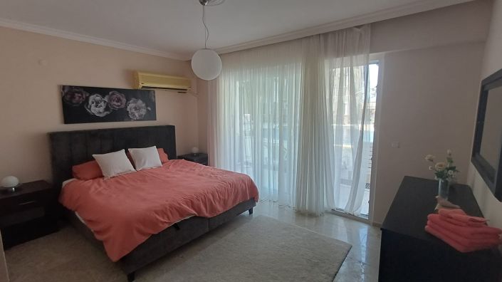 Image No.10-4 Bed Apartment for sale