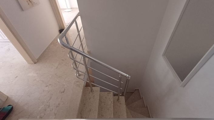 Image No.18-4 Bed Apartment for sale