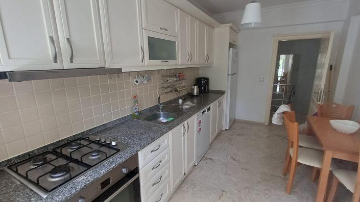 Image No.6-4 Bed Apartment for sale
