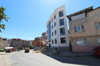 Exterior 3