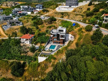 Exterior 6