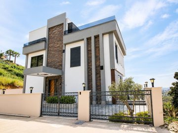 Exterior 11