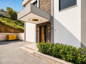 Exterior 12
