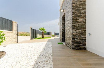 Exterior 14