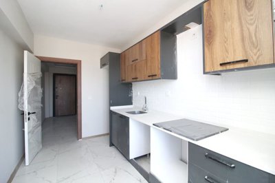 Interior 6