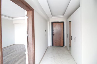 Interior 7