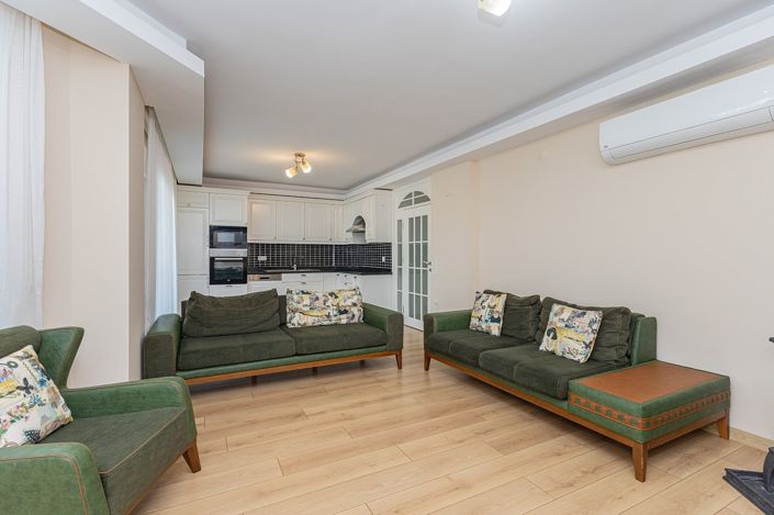 Image No.17-4 Bed Apartment for sale