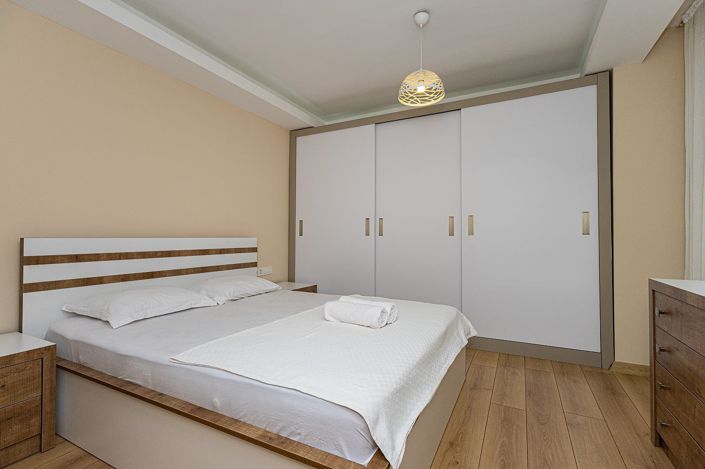 Image No.26-4 Bed Apartment for sale