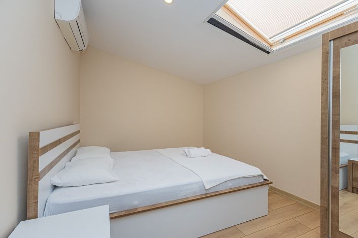 Image No.29-4 Bed Apartment for sale