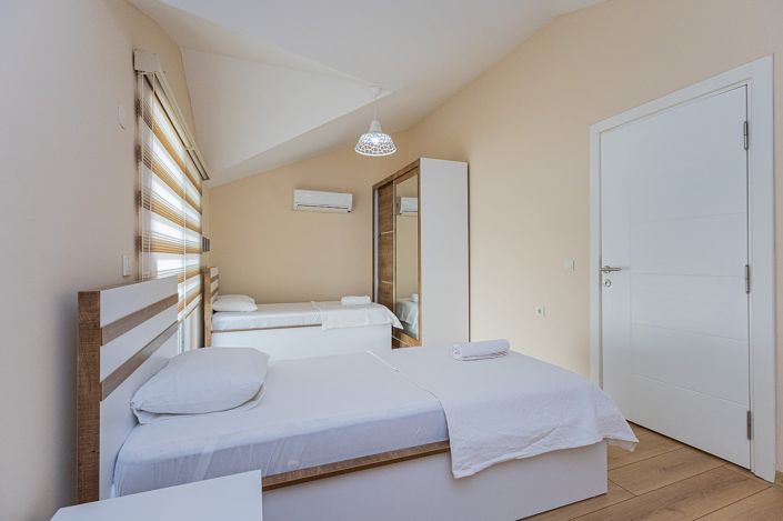 Image No.30-4 Bed Apartment for sale
