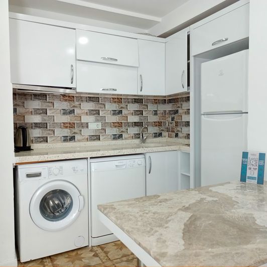 Image No.17-25 Bed Commercial for sale
