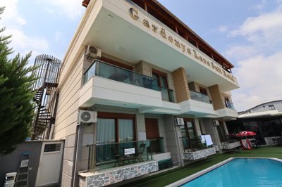 Exterior 5