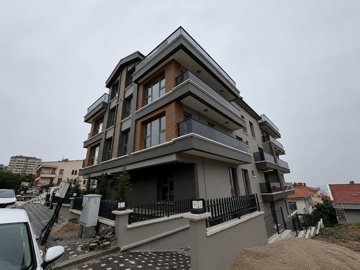 Exterior 3