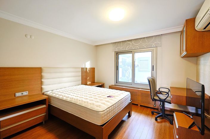 Image No.19-5 Bed House/Villa for sale