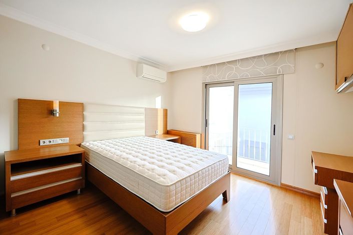 Image No.20-5 Bed House/Villa for sale