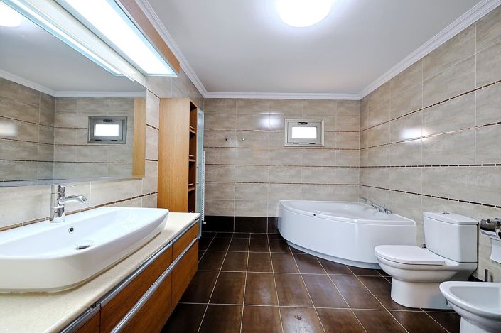 Image No.34-5 Bed House/Villa for sale