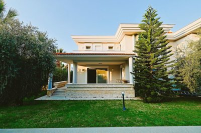 Exterior 6