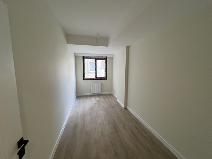 Image No.17-2 Bed Apartment for sale