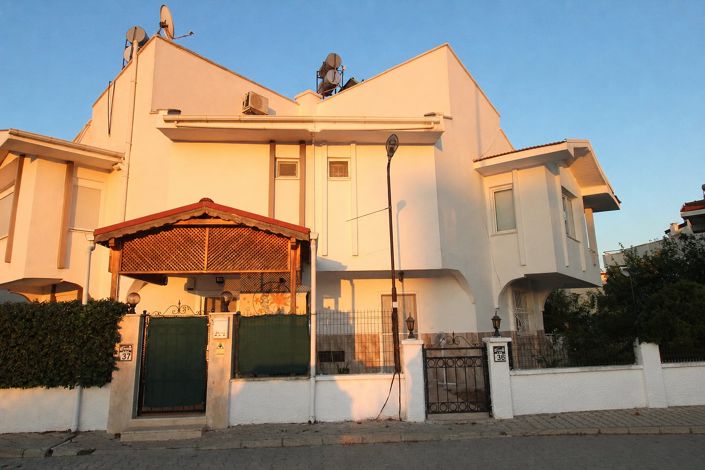 Image No.2-4 Bed House/Villa for sale