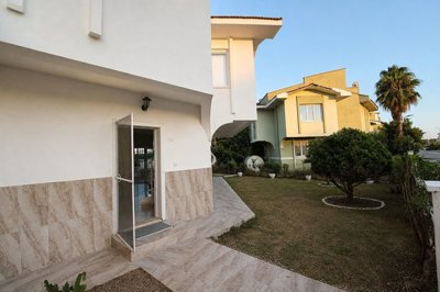Exterior 3