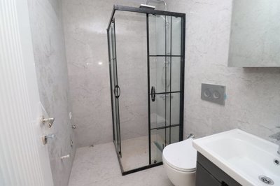 Interior 12