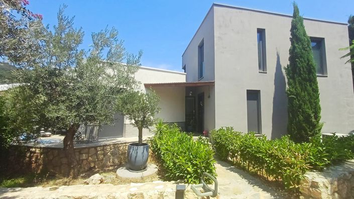 Image No.10-5 Bed House/Villa for sale