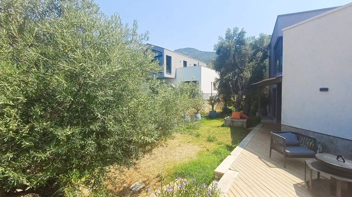 Image No.6-5 Bed House/Villa for sale