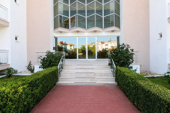 Image No.10-2 Bed Apartment for sale