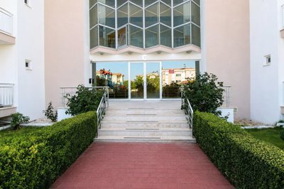 Exterior 10