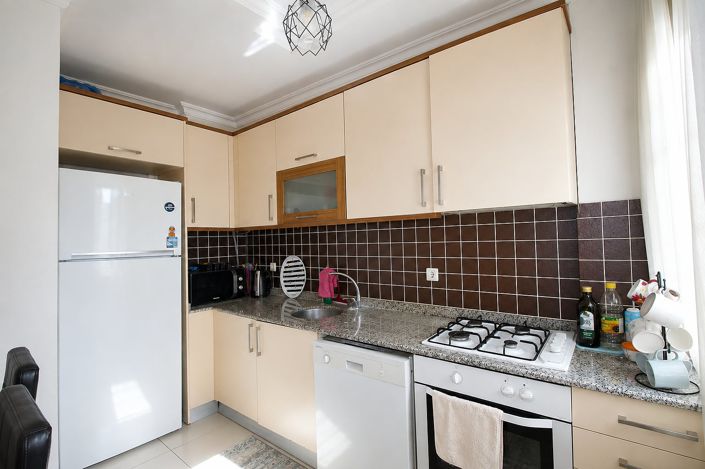 Image No.20-2 Bed Apartment for sale