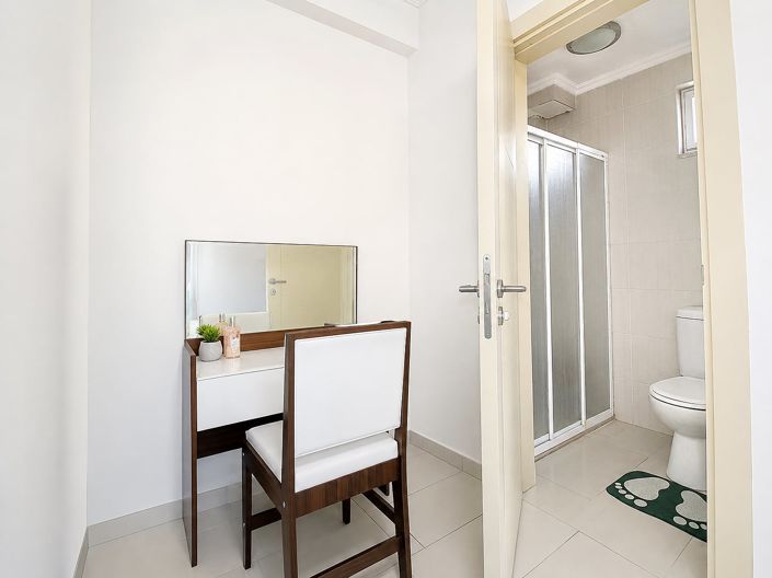 Image No.22-2 Bed Apartment for sale
