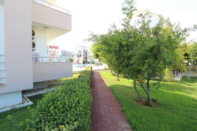 Exterior 6