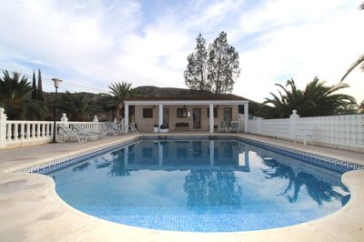 Exterior 3