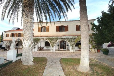 Exterior 7