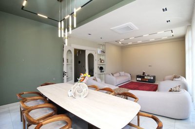 Interior 2