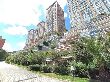 Exterior 5